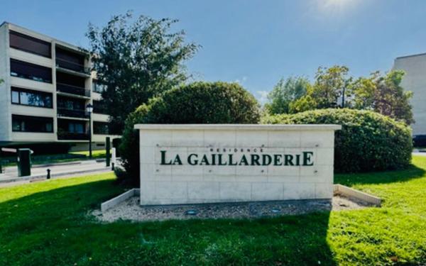 Appartement à vendre    4 pièces • 115 m2 Noisy-le-Roi