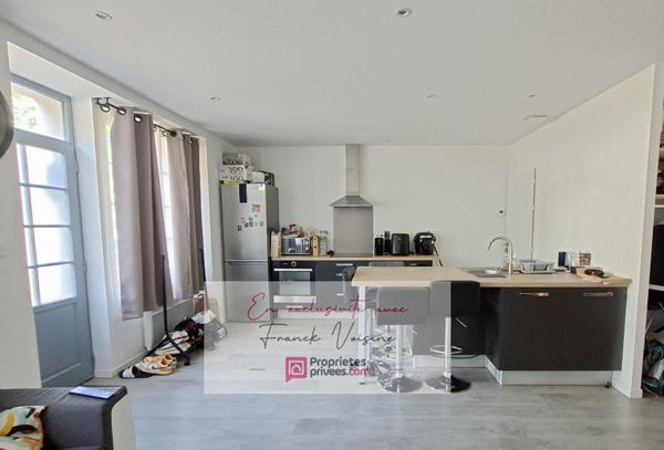 A VENDRE en EXCLUSIVITE à Pouzauges centre ville, immeuble composé de 2 logements indépendants