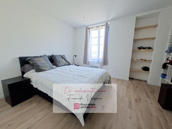A VENDRE en EXCLUSIVITE à Pouzauges centre ville, immeuble composé de 2 logements indépendants