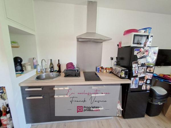 A VENDRE en EXCLUSIVITE à Pouzauges centre ville, immeuble composé de 2 logements indépendants