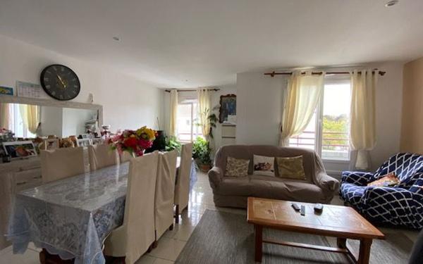 Appartement à vendre    5 pièces • 106,90 m2 Cergy