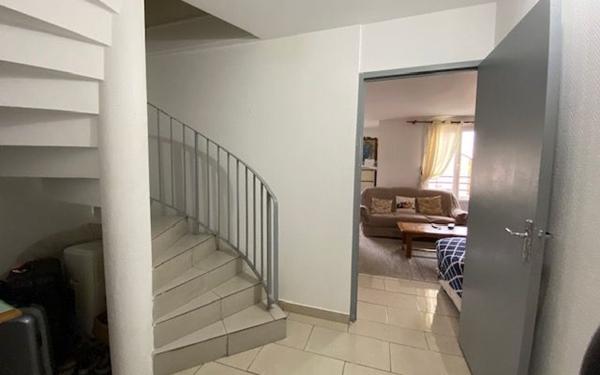 Appartement à vendre    5 pièces • 106,90 m2 Cergy