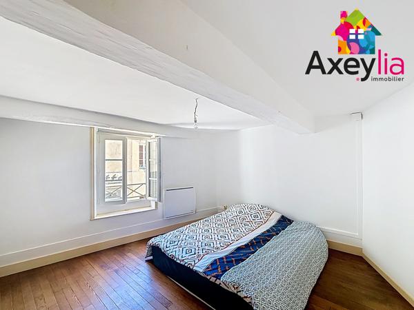 A VENDRE- MARCIGNY CENTRE- MAISON DE VILLE AVEC TERRAIN-