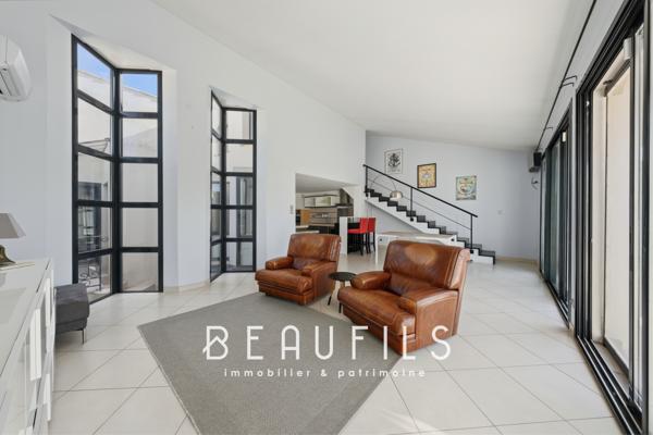 Exclusivité. Penthouse 150m² avec terrasse vue Tour de Constance