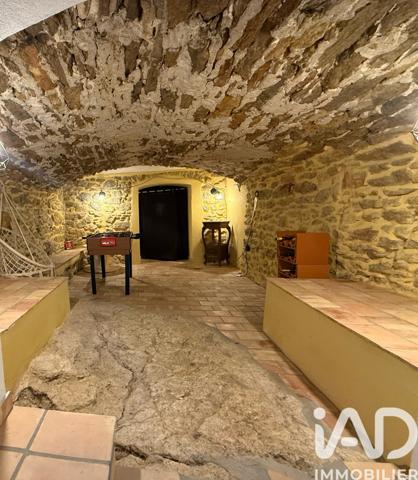 Maison à vendre 4 pièces 150 m² Le Castellet