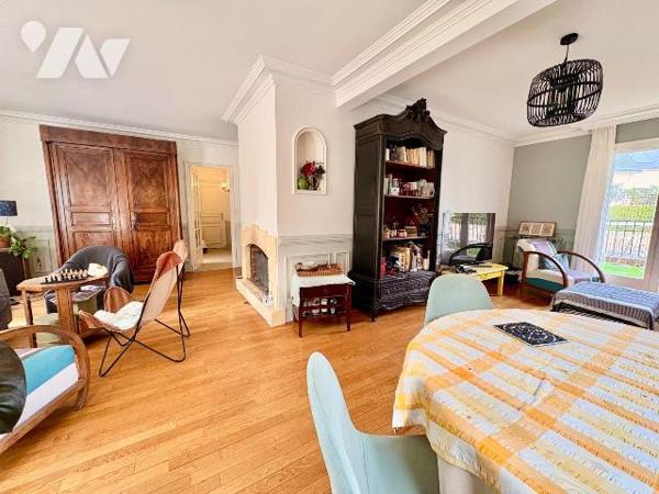 NOUVEAUTE ETUDE TRENTE CINQ NOTAIRES !
Sur la commune recherchée de CHANTEPIE (35135), l'Étude...