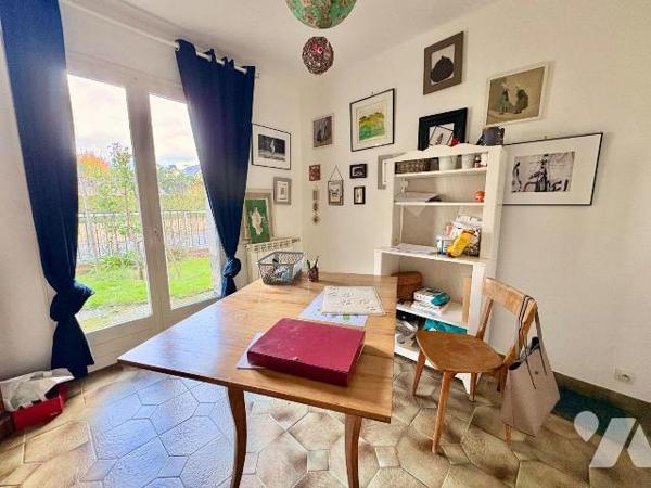 NOUVEAUTE ETUDE TRENTE CINQ NOTAIRES !
Sur la commune recherchée de CHANTEPIE (35135), l'Étude...