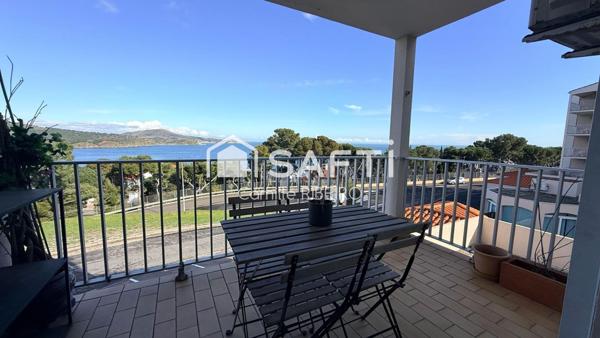 BANYULS SUR MER, APPARTEMENT T2 AVEC PLACE DE PARKING  ET TERASSE VUE LA MER