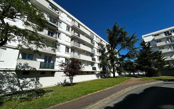 Appartement à vendre    3 pièces • 57,38 m2 Mérignac