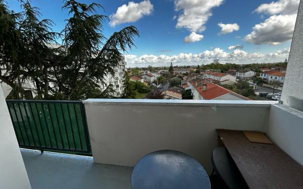 Appartement à vendre    3 pièces • 57,38 m2 Mérignac