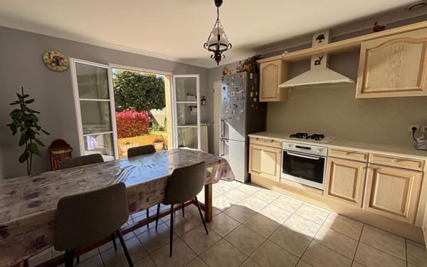 Maison à vendre    5 pièces •  Manduel