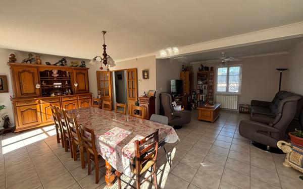 Maison à vendre    5 pièces •  Manduel