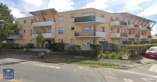 Appartement à louer 2 pièces 47.62m² Poitiers (86000)