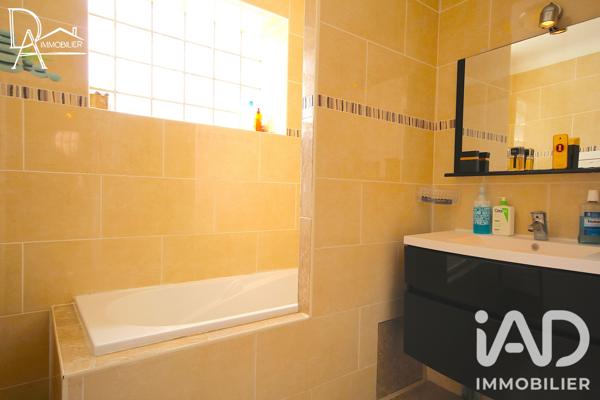 Maison à vendre 9 pièces 155,14 m² Cormeilles-en-Parisis