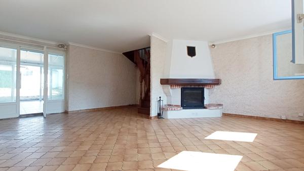 MAISON 5 PIECES - NANTES-ROUTE DE SAINT-JOSEPH-BEAUJOIRE , Nantes