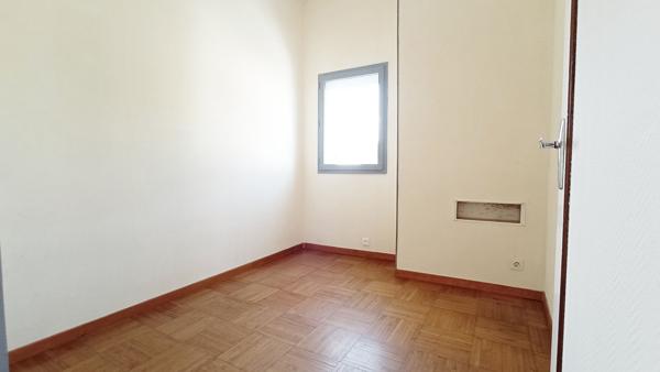 MAISON 5 PIECES - NANTES-ROUTE DE SAINT-JOSEPH-BEAUJOIRE , Nantes