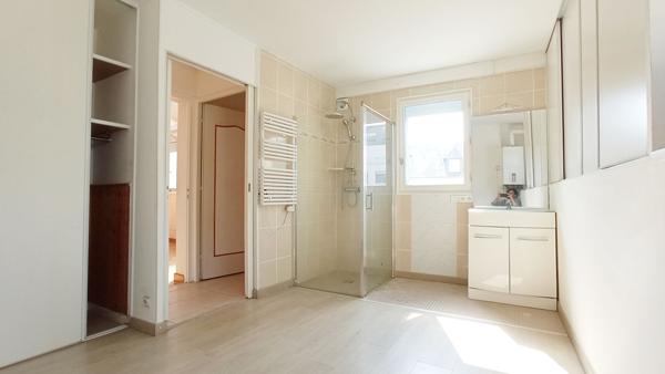 MAISON 5 PIECES - NANTES-ROUTE DE SAINT-JOSEPH-BEAUJOIRE , Nantes
