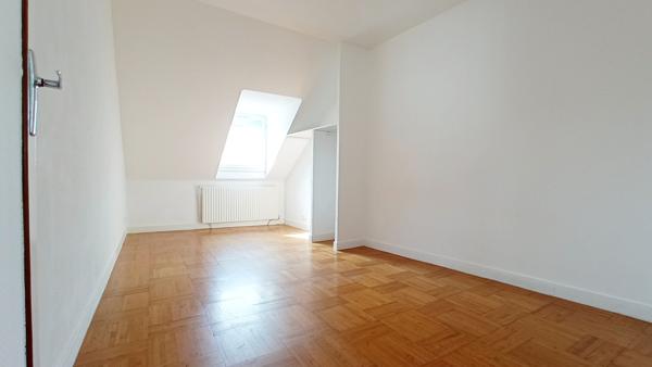 MAISON 5 PIECES - NANTES-ROUTE DE SAINT-JOSEPH-BEAUJOIRE , Nantes