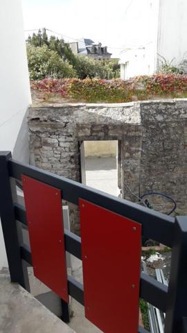 Au coeur de la ville historique de Port Louis, 1 lot sur les trois.