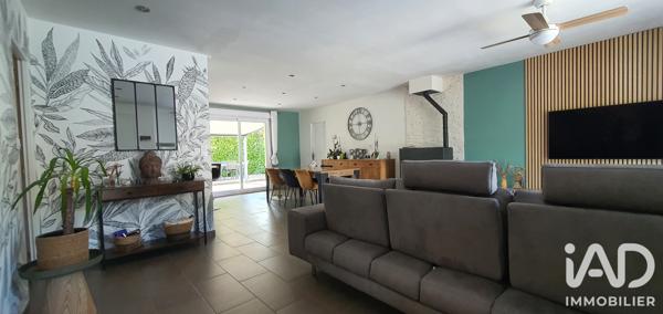 Maison à vendre 7 pièces 143 m² Le Perray-en-Yvelines