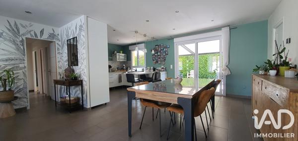 Maison à vendre 7 pièces 143 m² Le Perray-en-Yvelines