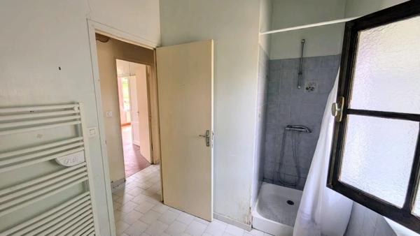 Vente                                                      Maison
                        
                     3 pièces                      84 m2                     à Le Noyer