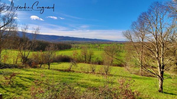 A vendre DOURGNE (Tarn) maison rénovée de 153 m², 4 chambres, vue dégagée sur la Montagne Noire, terrain 1,79 ha
