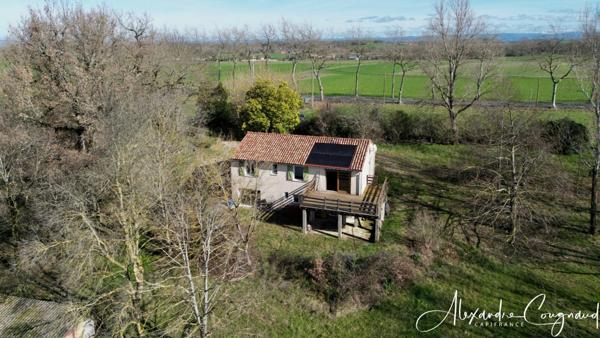 A vendre DOURGNE (Tarn) maison rénovée de 153 m², 4 chambres, vue dégagée sur la Montagne Noire, terrain 1,79 ha