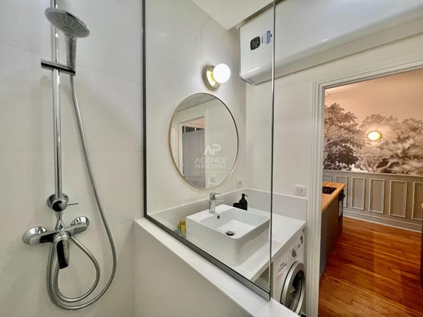 "Versailles Notre Dame" Exceptionnel appartement meublé 2 pièce de 51.93 m2 !

Loyer €1 650/mois charges comprises **

- Ref : 21108