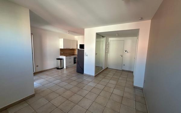 Appartement à vendre    2 pièces • 43,07 m2 Caluire-et-Cuire