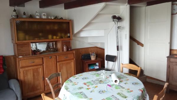EN VENTE -OLLIERGUES - Maison en pierres 3 chambres terrain
