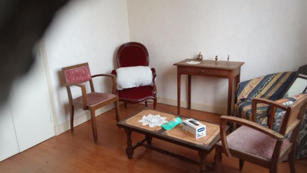 EN VENTE -OLLIERGUES - Maison en pierres 3 chambres terrain
