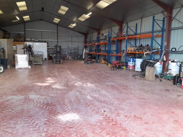 Entrepôt Martillac 375 m²