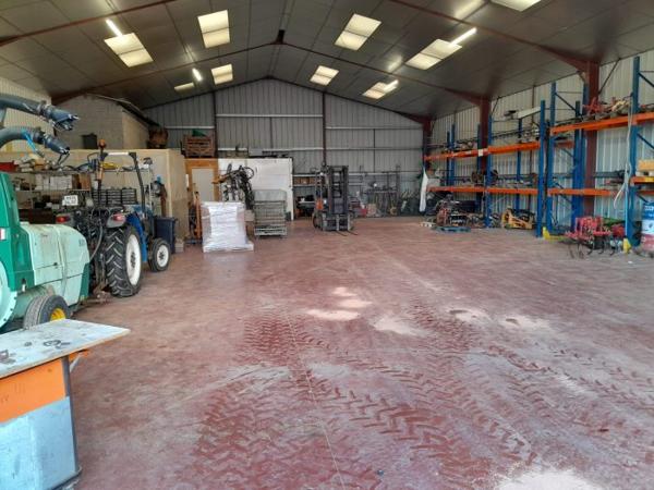 Entrepôt Martillac 375 m²