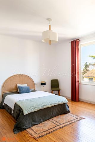 Maison en pierre - Quartier calme