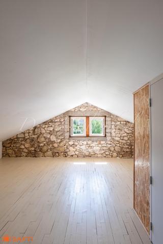 Maison en pierre - Quartier calme