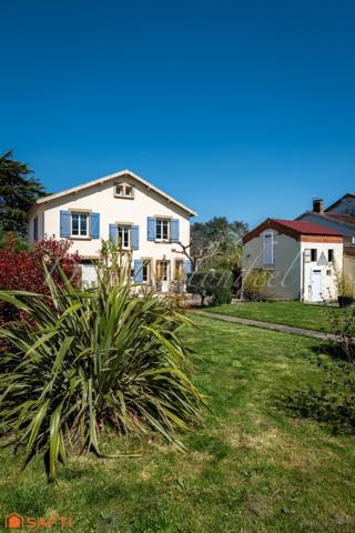 Maison en pierre - Quartier calme