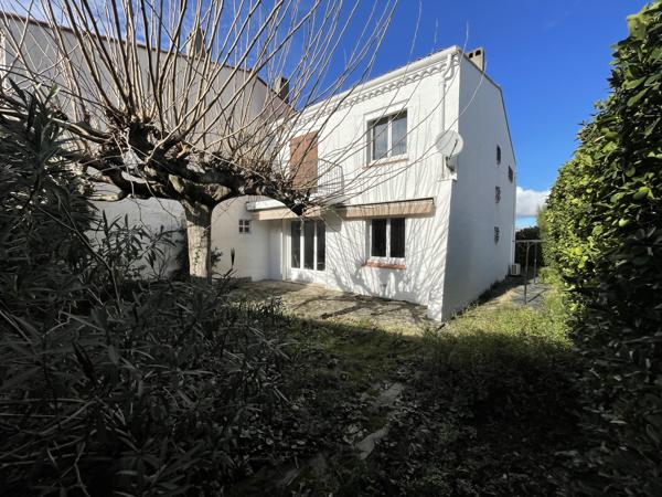 Maison 6 pièce(s) 4 chambre(s) 104 m²