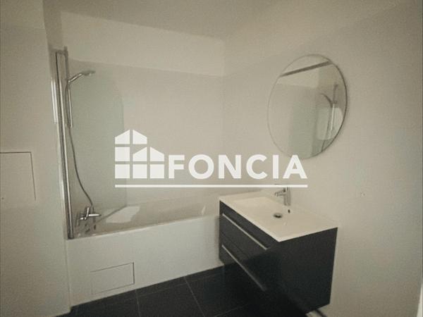 Location Appartement 3 pièces 60.2 m² - Clichy 92110