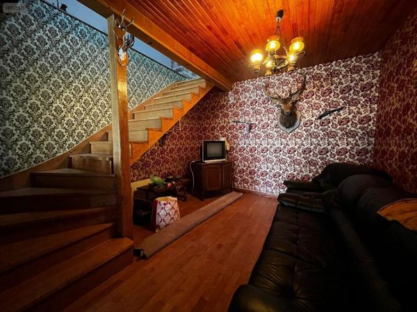 Maison rurale à vendre à Saints-Geosmes en Haute-Marne (52200), ref : SGML115836