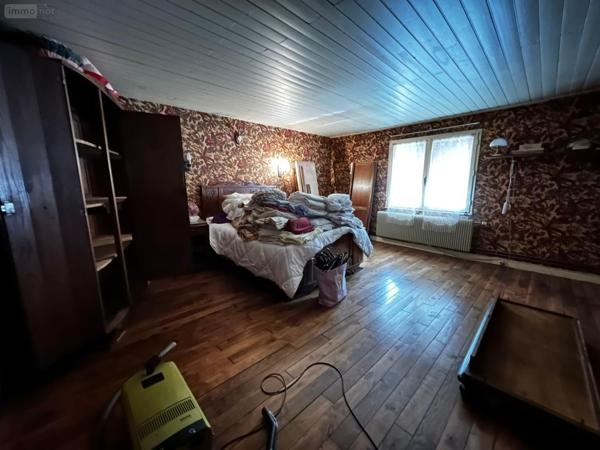 Maison rurale à vendre à Saints-Geosmes en Haute-Marne (52200), ref : SGML115836