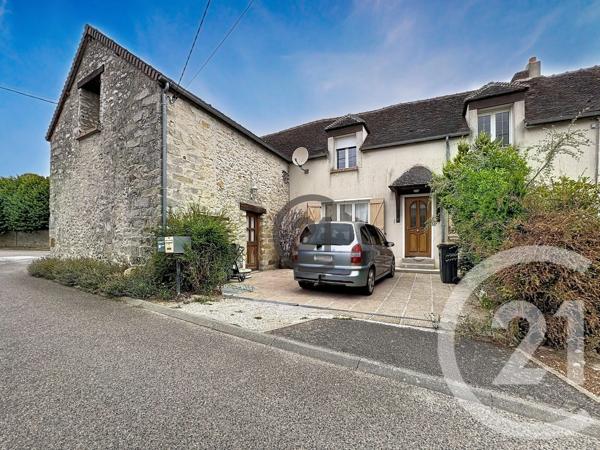 Immeuble à vendre  202,40 m 2   SOURDUN  - 77