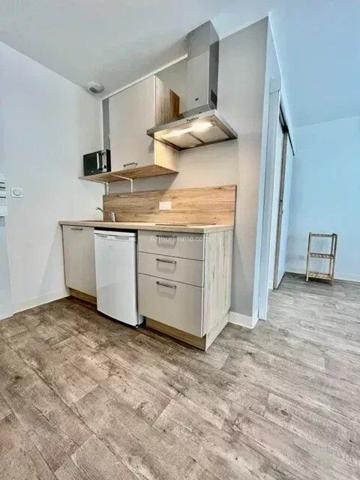 Location Studio 25 m2 à Saint-Clair-de-la-Tour