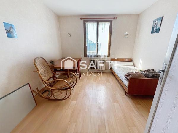 Pavillon PLAIN-PIED de 80m², 3 Ch, 2 Garages, 1381m² de Terrain