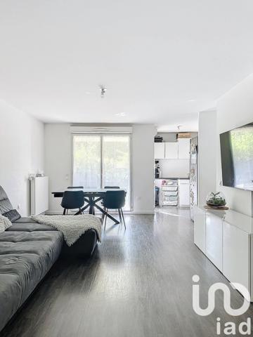 Appartement 3 pièces de 61 m² à Neuilly-sur-Marne (93330)