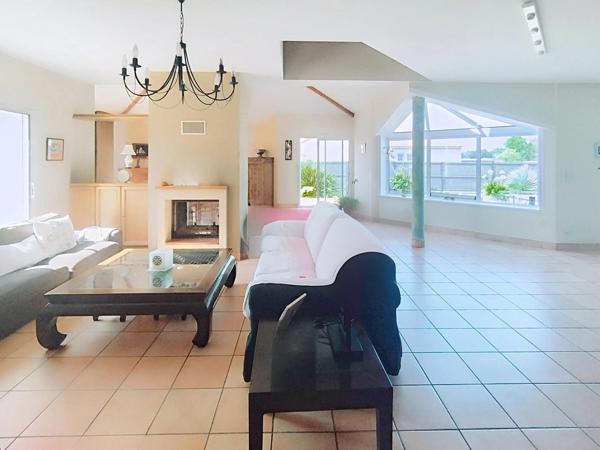 Maison de 237m², 6 chambres, piscine