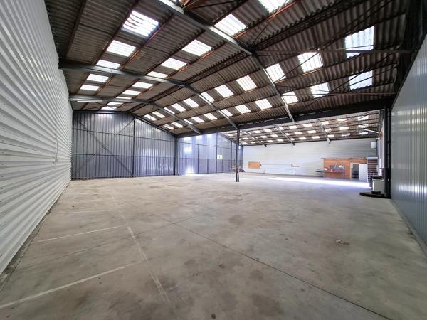 Entrepôt/local/bureau à vendre FLERS (61)