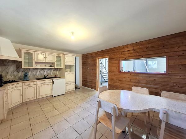 Entrepôt/local/bureau à vendre FLERS (61)