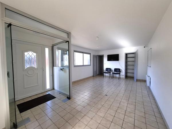 Entrepôt/local/bureau à vendre FLERS (61)