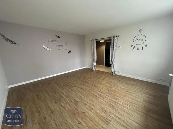 Appartement à louer 1 pièce 36m² Saint-Jean-le-Blanc (45650)
